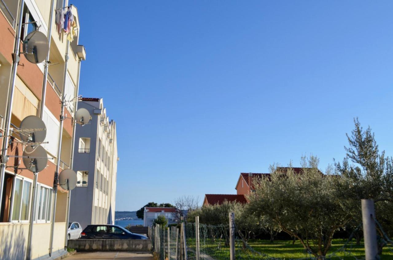Mihaela Studio Apartmans 150M Near The Beach Каштела Экстерьер фото