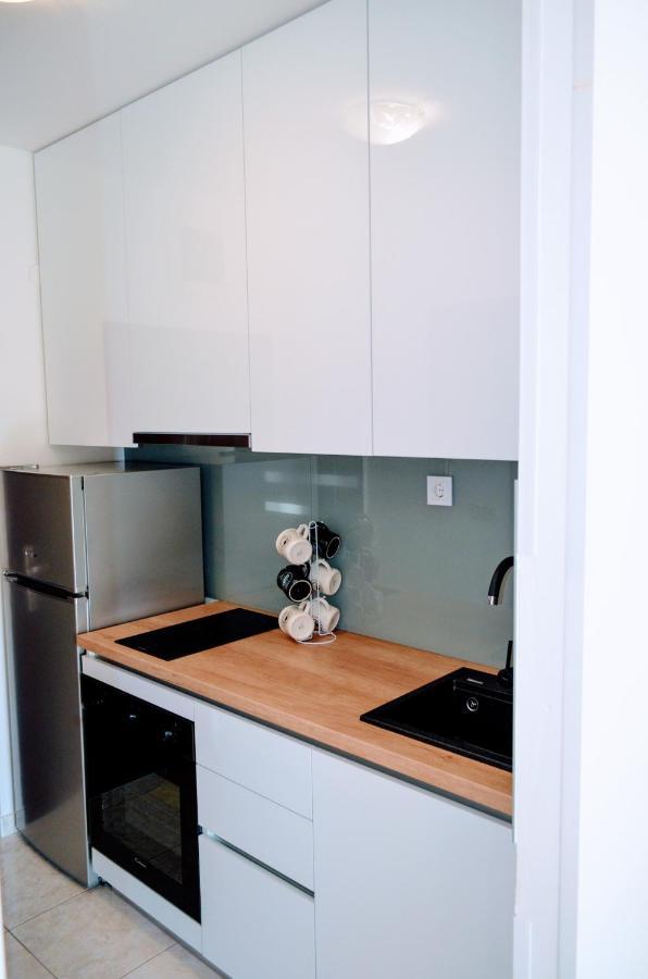 Mihaela Studio Apartmans 150M Near The Beach Каштела Экстерьер фото